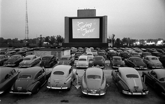 80 години од првото drive-in кино