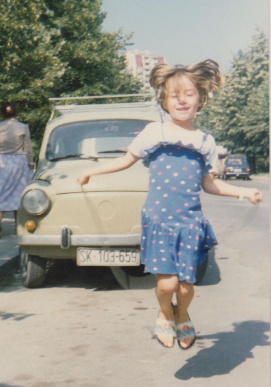 Волгоградска, 1987