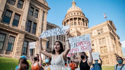 Американскиот јавен обвинител го тужи Тексас заради законот за абортус 