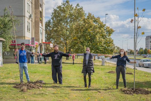 Еко-активисти засадија 60 дрва на пријателството во Општина Аердором