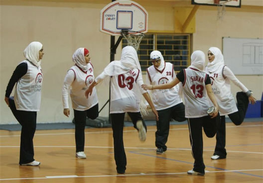Играјќи кошарка, Саудијките им пркосат на клериците