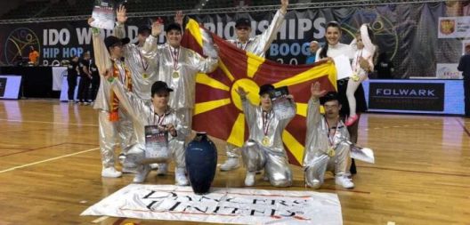 Прво место за македонските танчари со Даунов синдром на Светското првенство во Полска