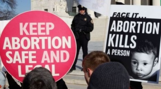 Што се случува со жените на коишто им е ускратено правото на абортус?