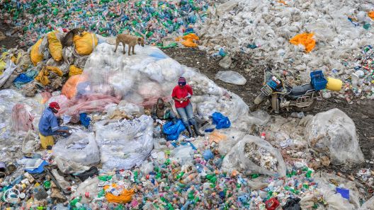 Пластиката ја труе Африка