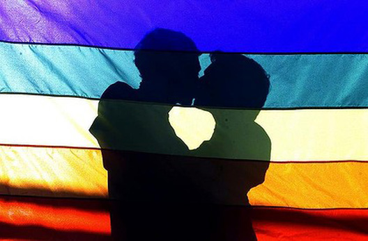 Потврдена уставноста на геј браковите во Шпанија