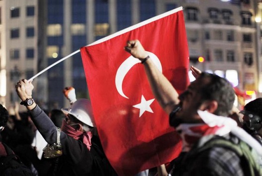 Турскиот суд го отфрли планот за реконструирање на Таксим