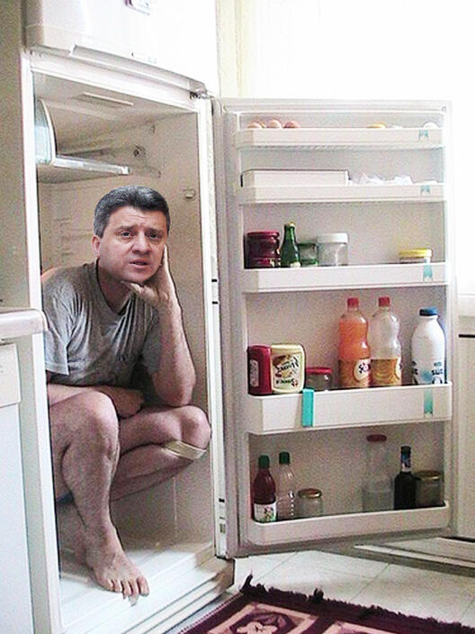 Поради страв од Иванов, сѐ помалку граѓани користат фрижидери