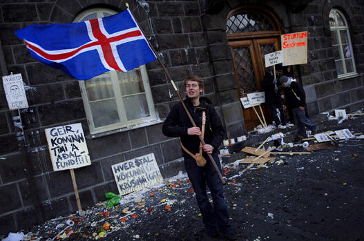 Како Исланд закрепна од финансискиот крах?