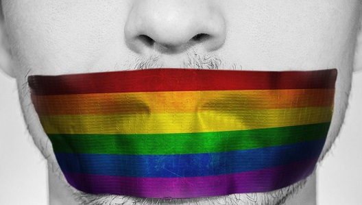 Медиумите уште поинтензивно шират хомофобичен говор, насилниците и натаму поминуваат неказнето