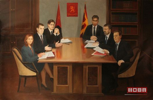 И со кичот на сликите Груевски застана во редот на диктаторите